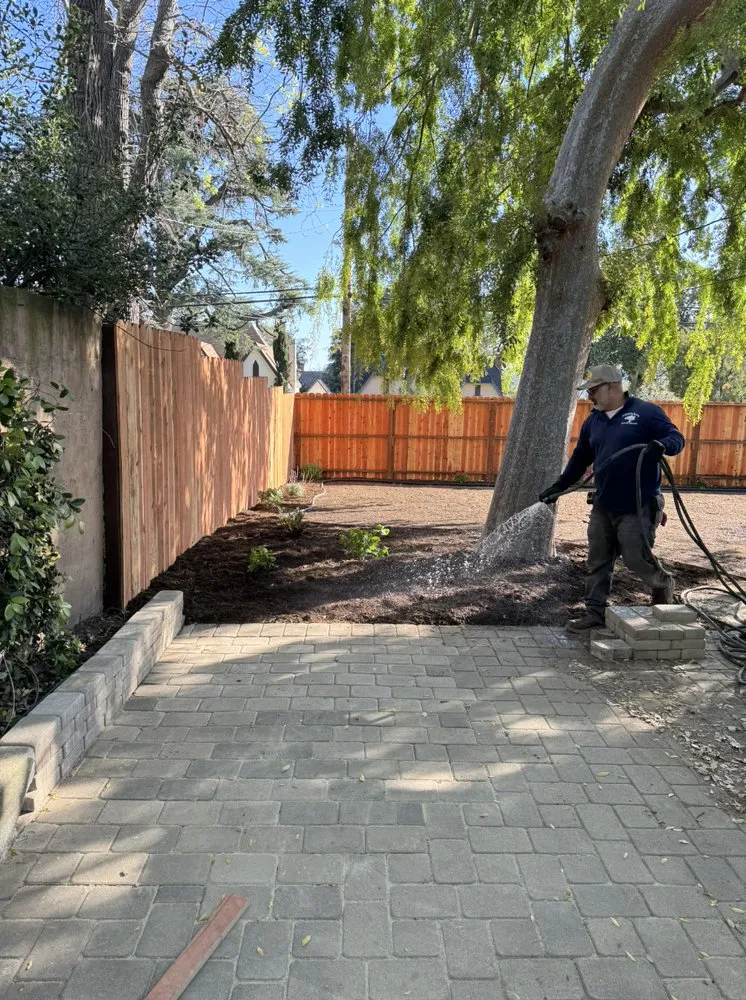 Professional garden landscaping for homes in Pasadena, CA by Anthony gardens service