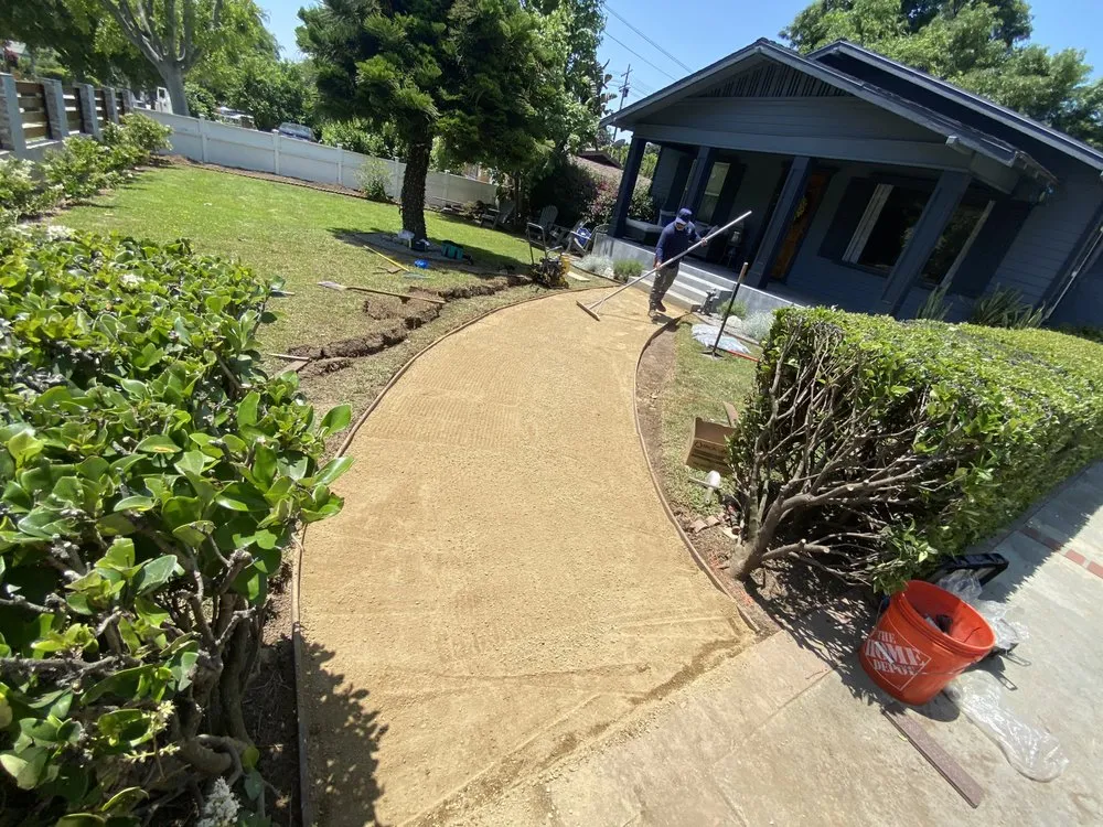 Top-rated lawn care service for homes in Pasadena, CA by Anthony gardens service