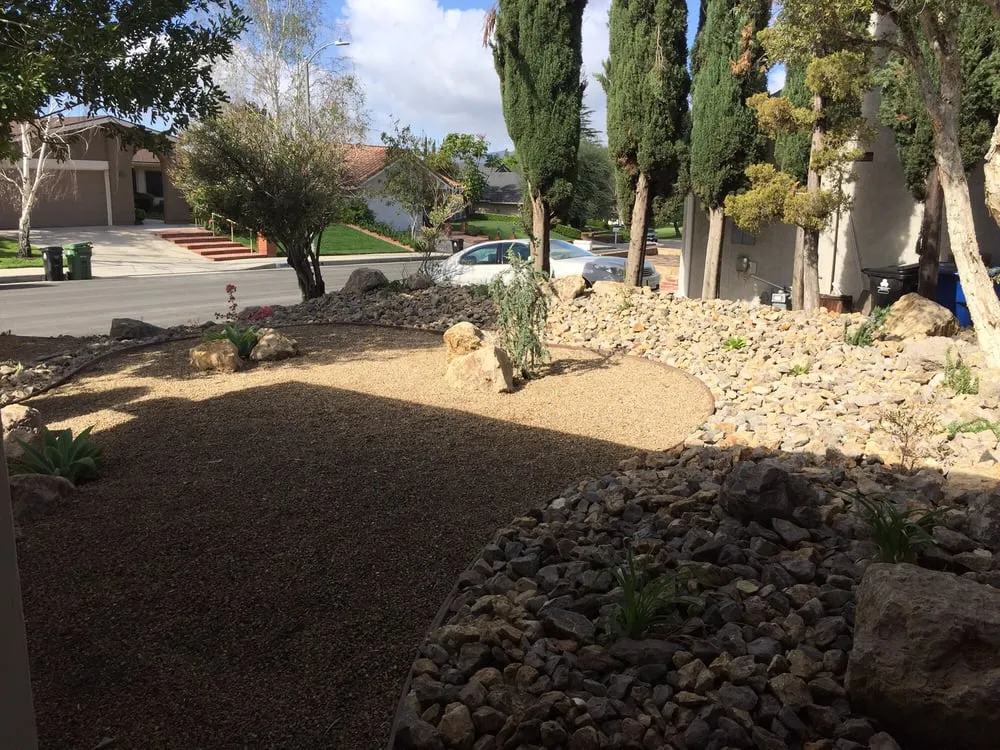 Custom lawn care service in Thousand Oaks, CA by Anthony Marshall Landscape