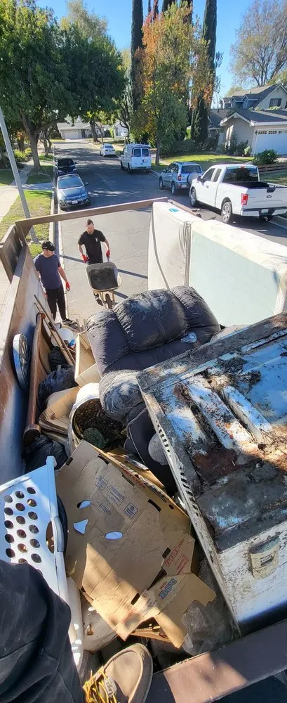 Custom residential landscaping in Spring Valley, CA by Anthonys landcaping and hauling services