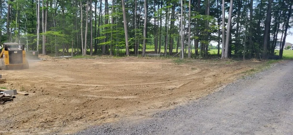 Reliable yard cleanup service for residential properties in Lorain, OH by Anthony's Property Management