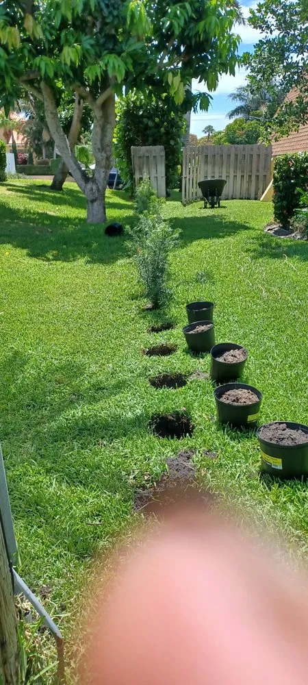 Affordable lawn mowing service experts serving Lake Worth Beach, FL - Anthonyscape