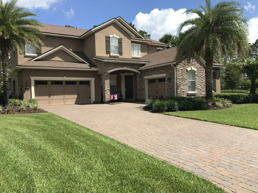 Trusted lawn mowing service in Jacksonville, FL - Antones Lawn Maintenance