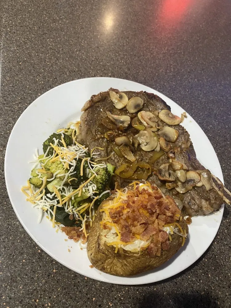 Local lawn care service experts serving Chandler, AZ - Antonio & Sons Little Man Lawn Services