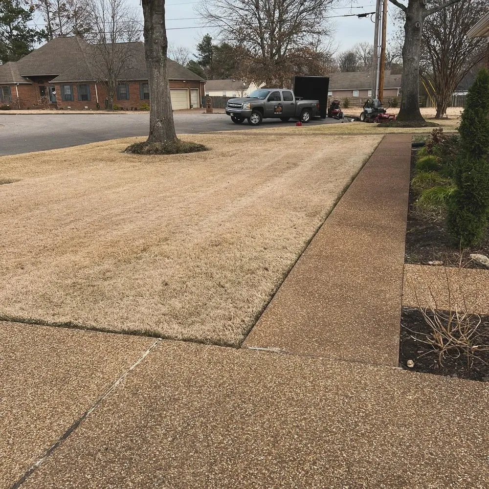 Top-rated outdoor landscaping experts serving Covington, TN - Antonio Gaines Lawn Care & Landscape