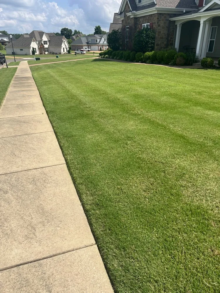 Top-rated landscaping services in Covington, TN by Antonio Gaines Lawn Care & Landscape