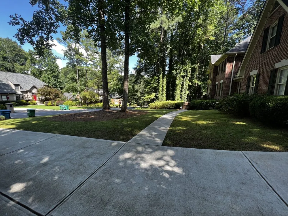 Affordable yard cleanup service for residential properties in Atlanta, GA by Antonio landscaping
