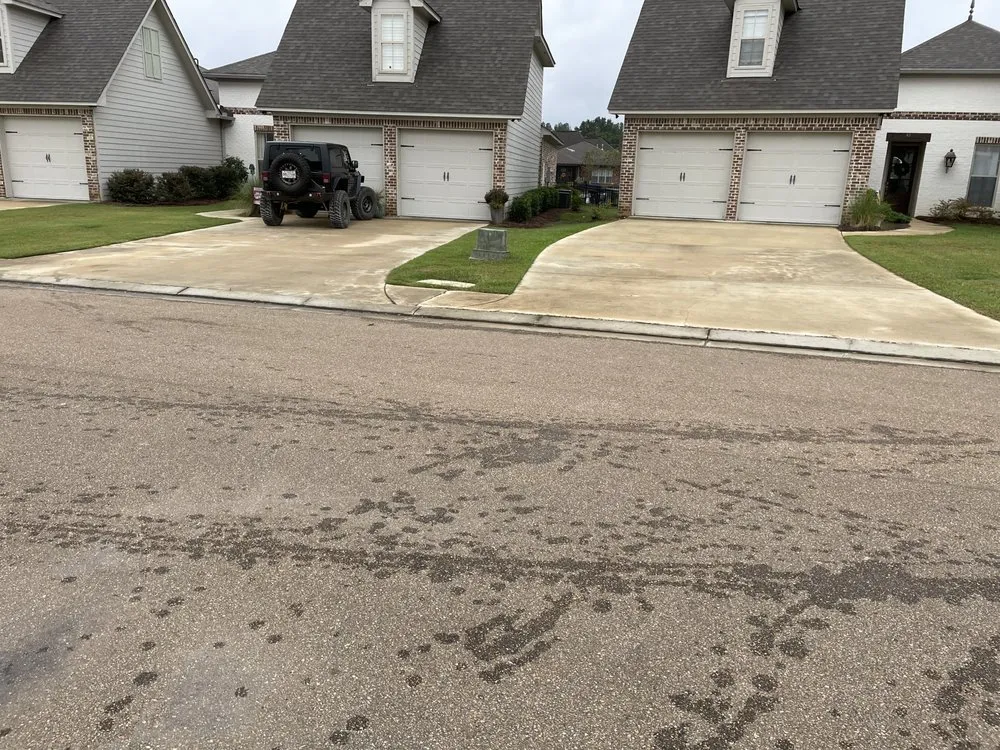 Expert yard cleanup service with custom design in Jackson, MS by Antonio Pro Lawn Care