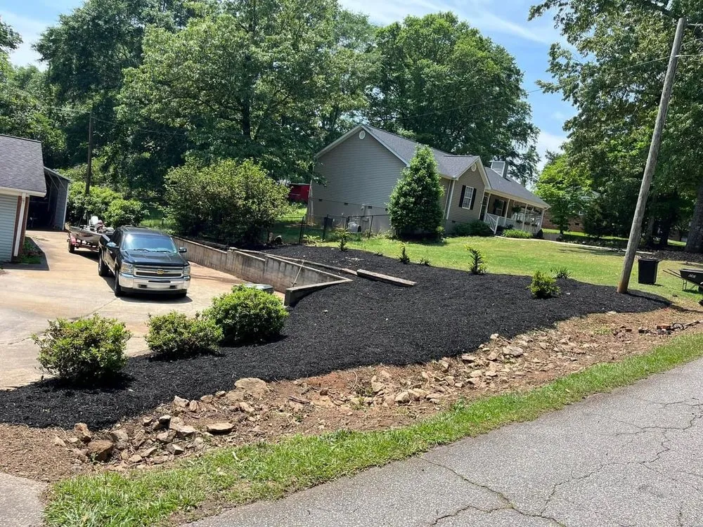 Reliable lawn mowing service experts serving Jackson, MS - Antonio Pro Lawn Care