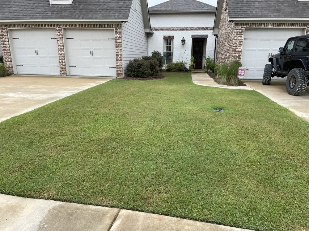 Expert lawn care service experts serving Jackson, MS - Antonio Pro Lawn Care