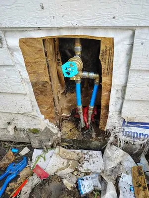 Antonio The Handyman Logo