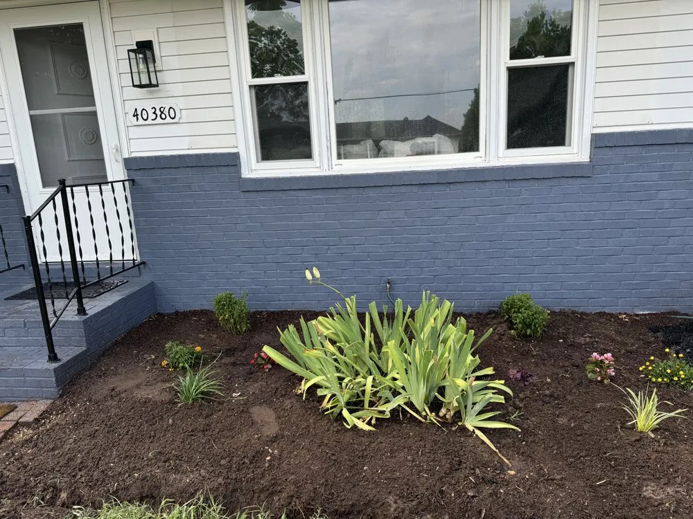 Affordable yard maintenance in Catlett, VA by Antonio’s Detailing & pressure washing services