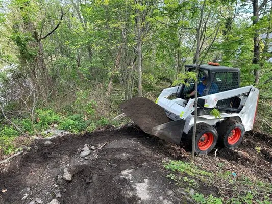 Antonio’s Landscape Logo