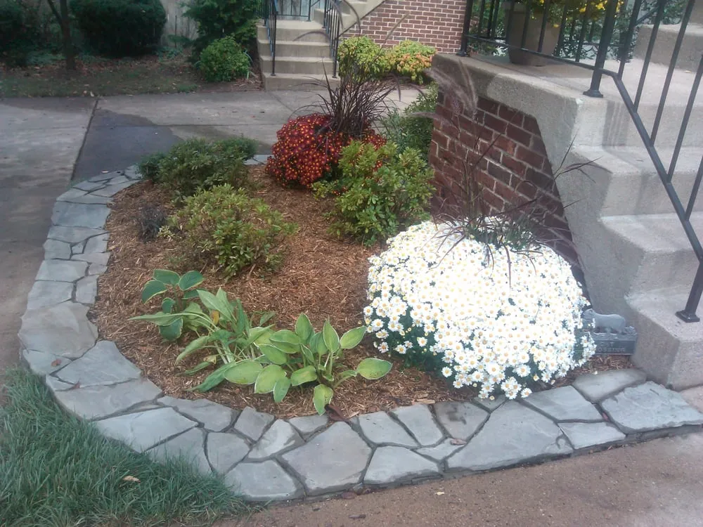 Local lawn mowing service experts serving Alexandria, VA - Antonio's Landscaping & Hardscaping