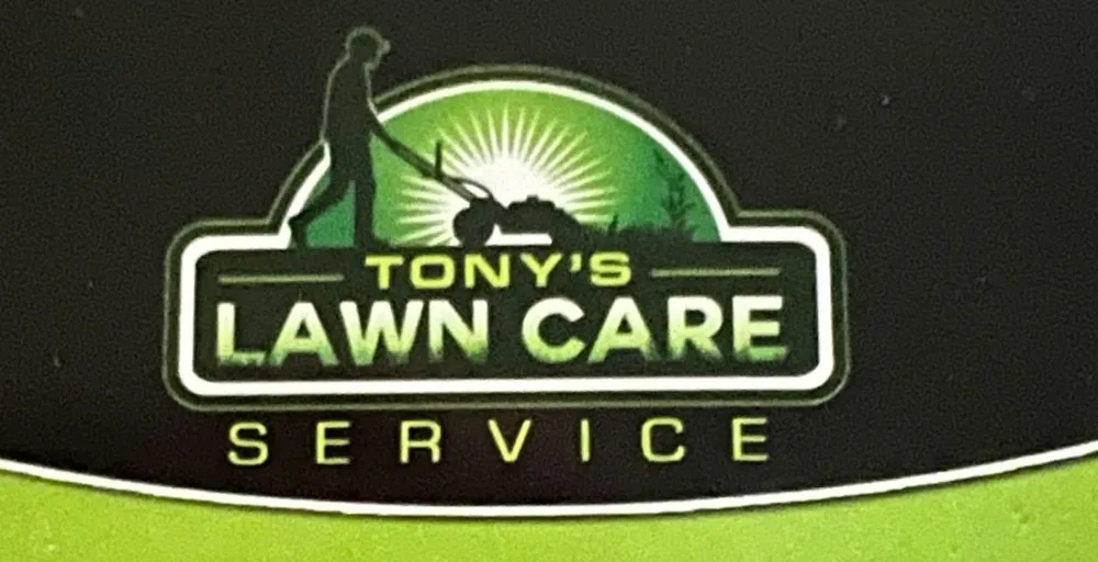 Custom yard cleanup service for beautiful yards across Downers Grove, IL - Antonio's Lawn Care