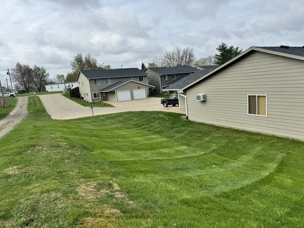 Trusted garden landscaping near you across Urbandale, IA - Antonios mobile detailing