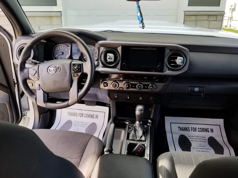 Professional outdoor landscaping in Urbandale, IA - Antonios mobile detailing