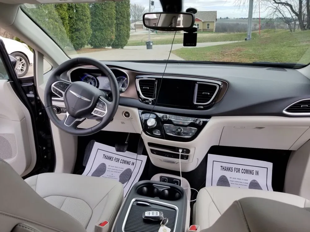 Professional landscape design in Urbandale, IA - Antonios mobile detailing