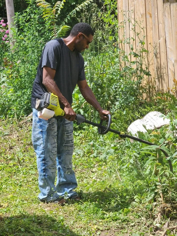Expert garden landscaping for year-round maintenance in Roanoke, VA by Antwans Handyman Service
