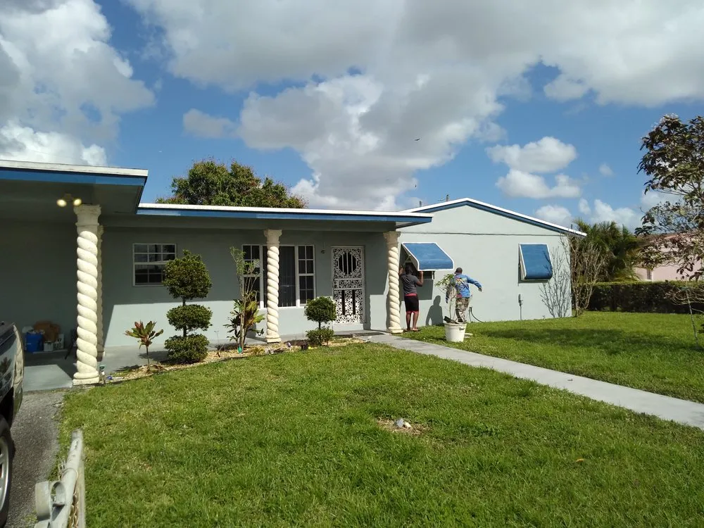 Custom lawn mowing service for beautiful yards across Miami Lakes, FL - Antway Multi Services