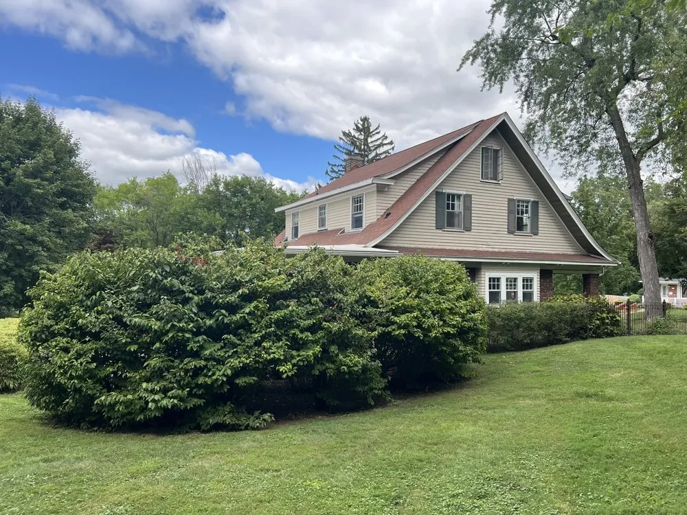 Local lawn mowing service experts serving Pontiac, MI - Any And All Landscaping