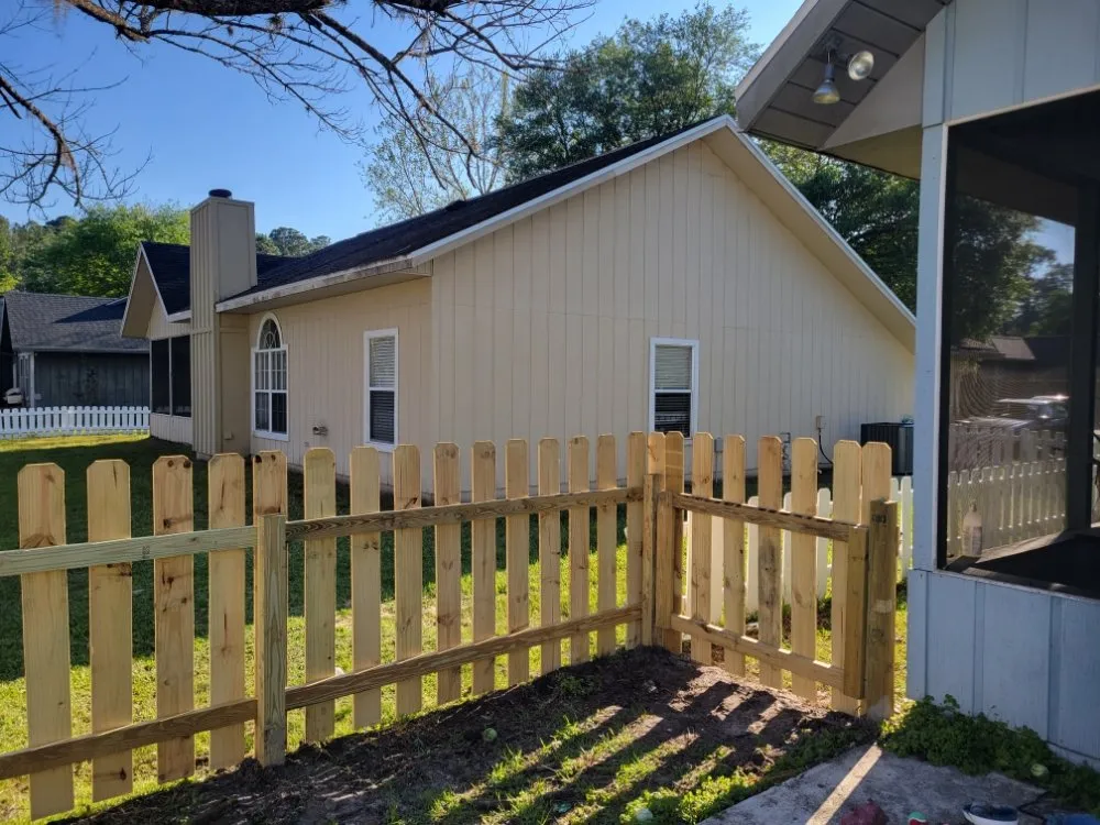 Affordable lawn care service experts serving Jacksonville, FL - Anything Labor & Repair