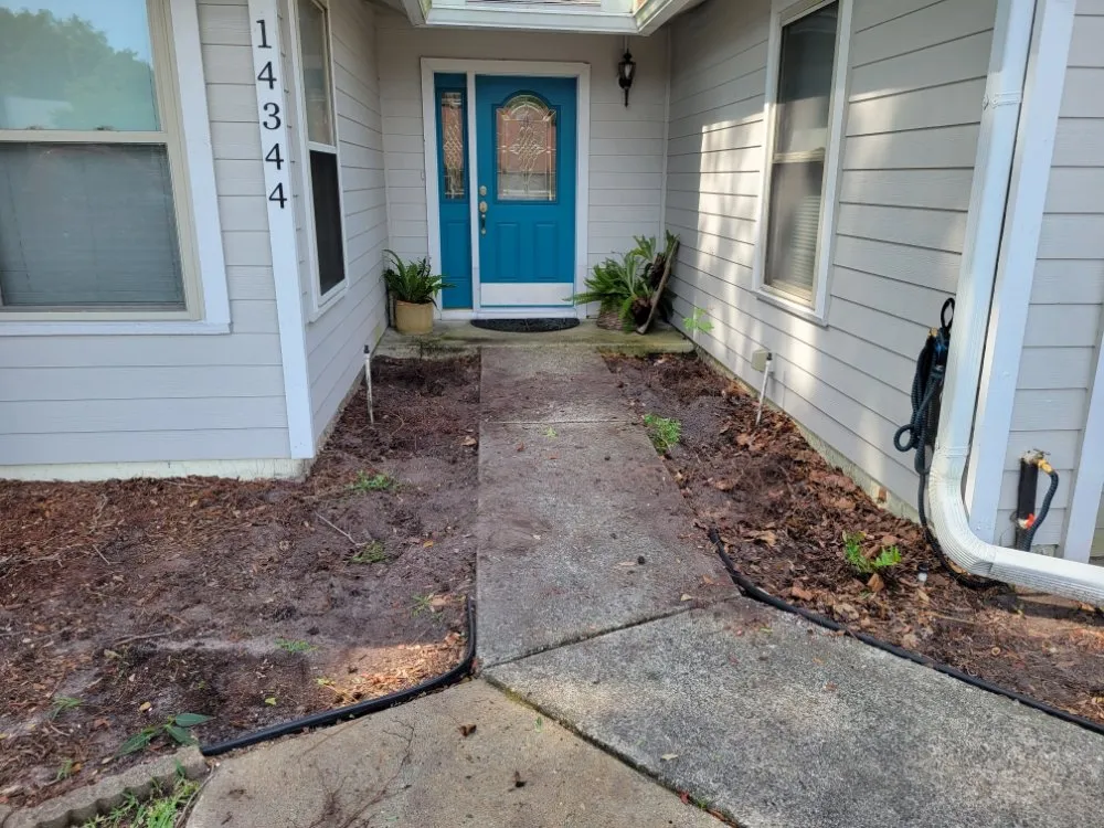 Professional garden landscaping experts serving Jacksonville, FL - Anything Labor & Repair