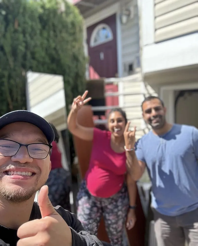 Professional lawn care service for year-round maintenance across Seattle, WA - Anytime Hauling & Labour Services