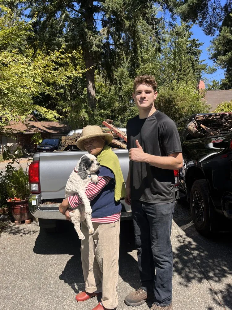 Professional lawn care service in Seattle, WA by Anytime Hauling & Labour Services