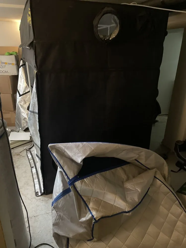 Professional lawn mowing service experts serving Seattle, WA - Anytime Hauling & Labour Services