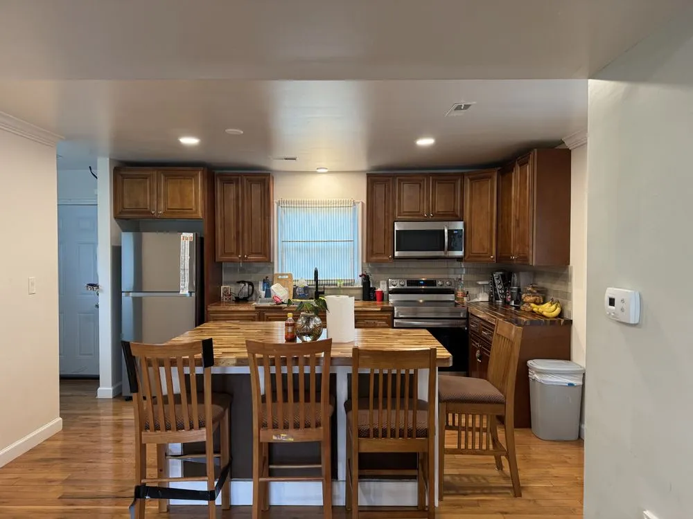 Top-rated residential landscaping for beautiful yards in Norfolk, VA by Ao Cleaning Service