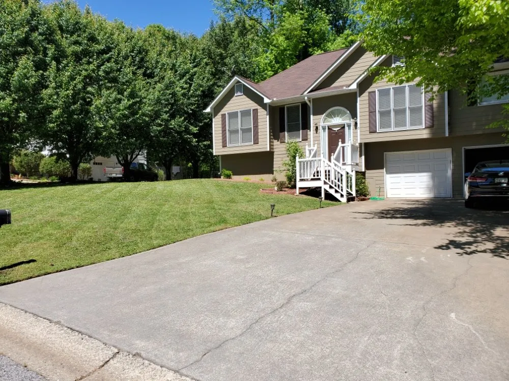 Top-rated garden landscaping experts serving Powder Springs, GA - A&O Lawn Care