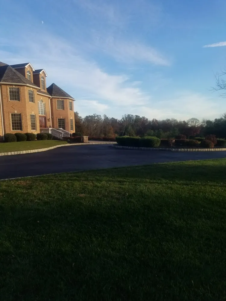 Custom lawn mowing service for homes across Ewing, NJ - A&P Brothers Landscaping