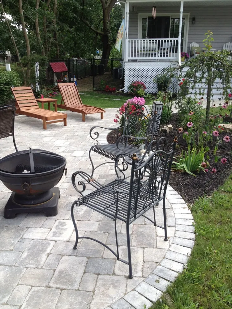 Custom lawn mowing service near you in Exeter, RI by A&P Landscaping