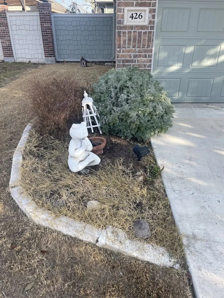 Custom lawn mowing service for residential properties in Buda, TX by Ap Lawn Care