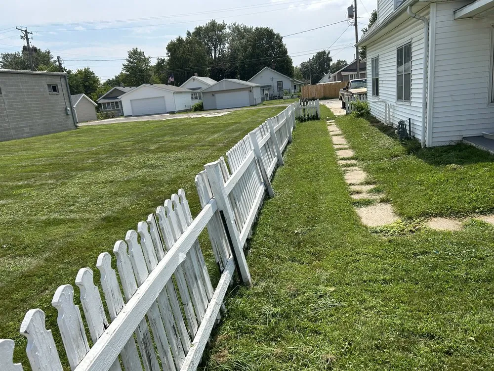 Top-rated lawn care service in Gretna, NE - Ap Services