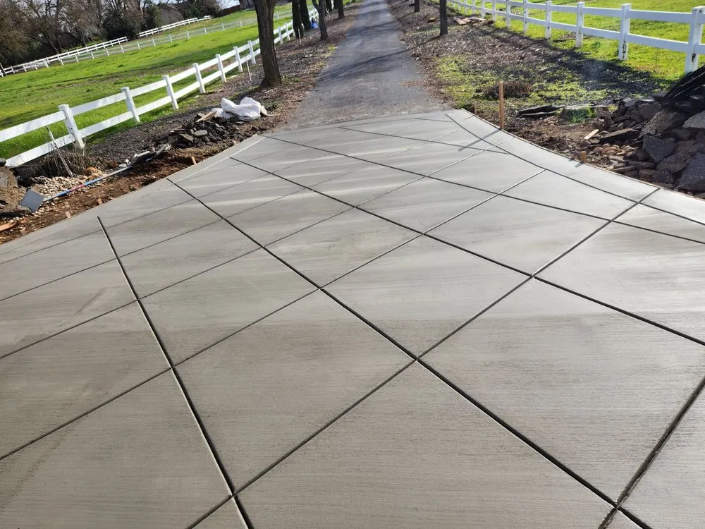 Custom lawn mowing service in Rancho Cordova, CA - Apache Landscaping and Tree Care