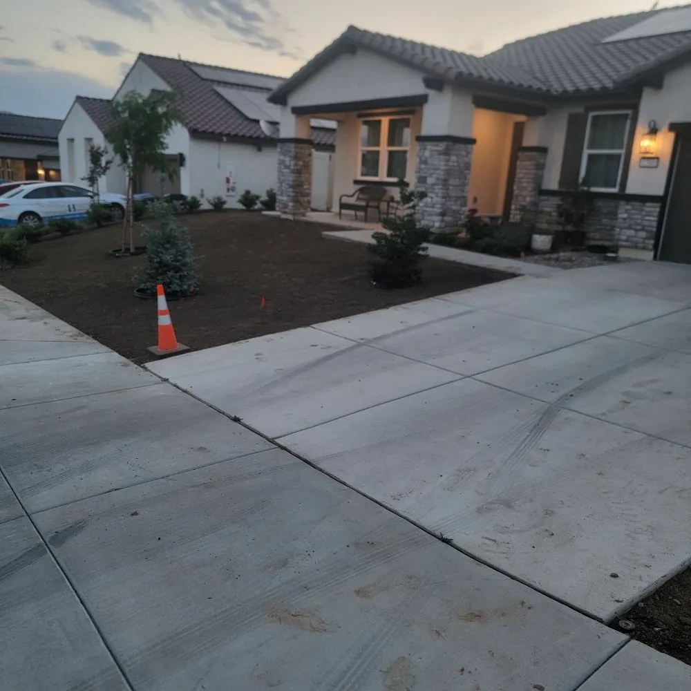 Trusted yard cleanup service for homes in Panorama City, CA by Aparicio Gardening
