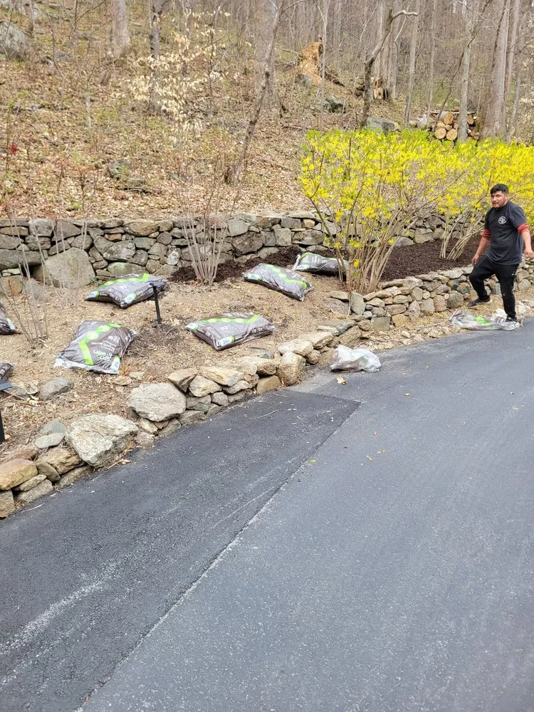 Top-rated lawn care service experts serving Winchester, VA - Aparicio Landscape