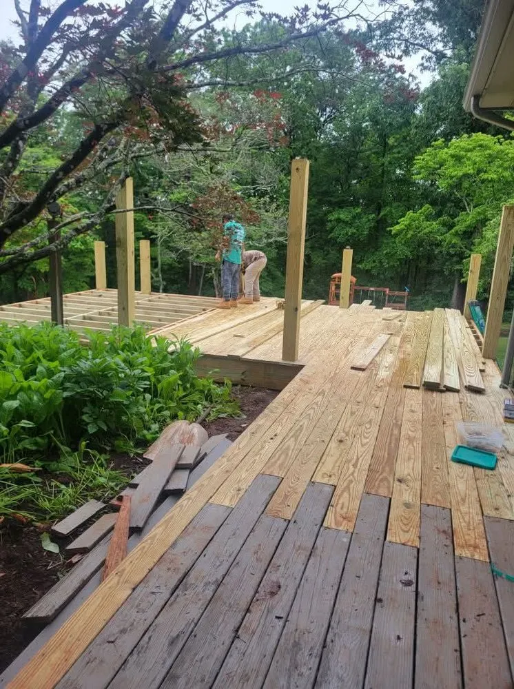 Reliable yard maintenance for year-round maintenance across Winchester, VA - Aparicio Landscape