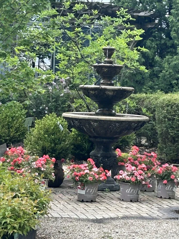 Local garden landscaping for beautiful yards across Joliet, IL - Aparicio Landscaping