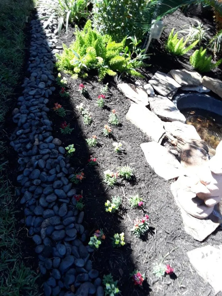 Custom lawn mowing service in Spring, TX - Aparicio Landscaping Services