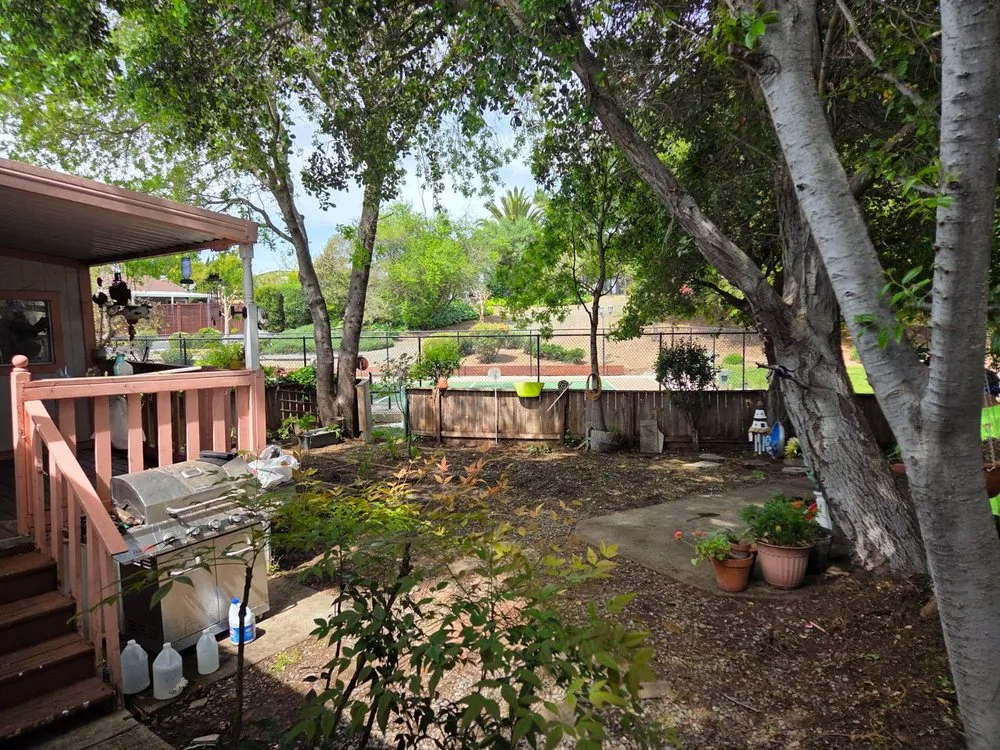 Affordable lawn care service in Vallejo, CA - Aparicio's Landscaping