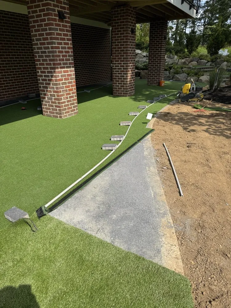 Custom lawn mowing service in Falls Church, VA - APD Landscape