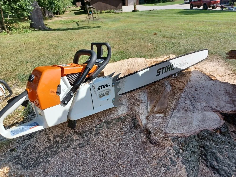 Local landscaping services for residential properties across Ravenna, OH - Apex -Solutionz