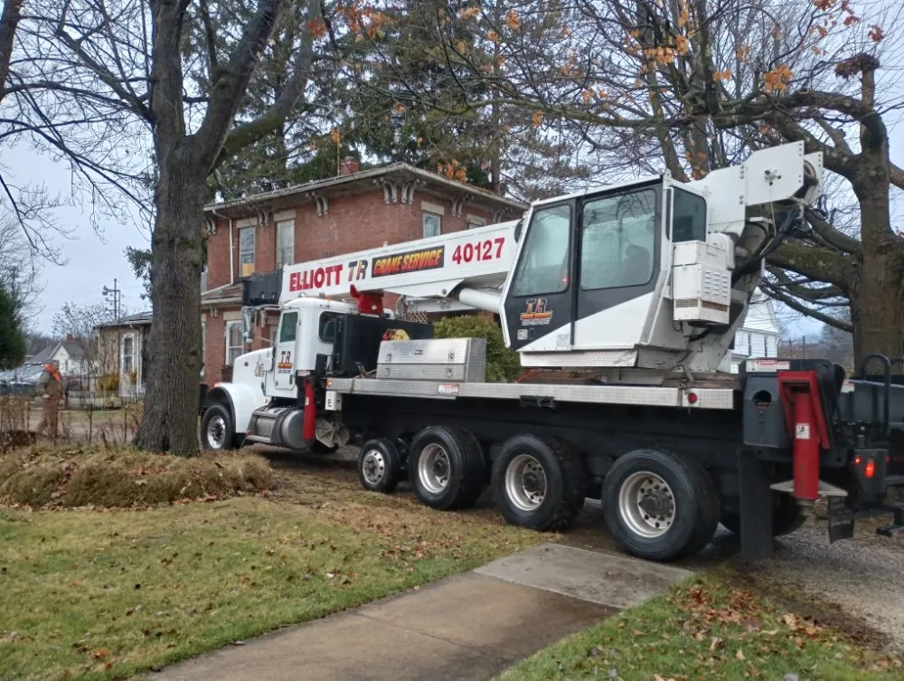 Custom residential landscaping experts serving Ravenna, OH - Apex -Solutionz