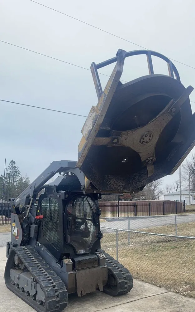 Custom lawn care service near you across Oklahoma City, OK - Apex Land Solutions