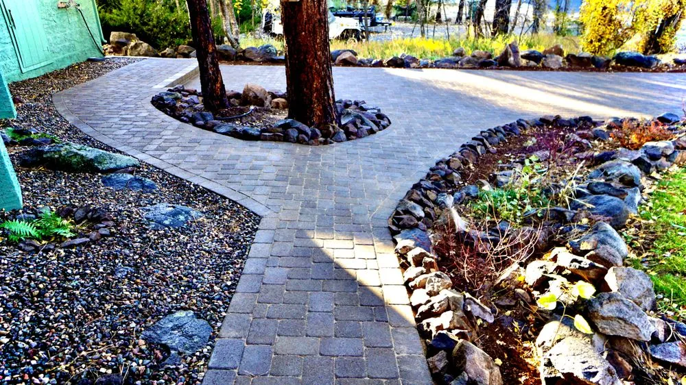 Top-rated garden landscaping in Surprise, AZ by Apex Landscape