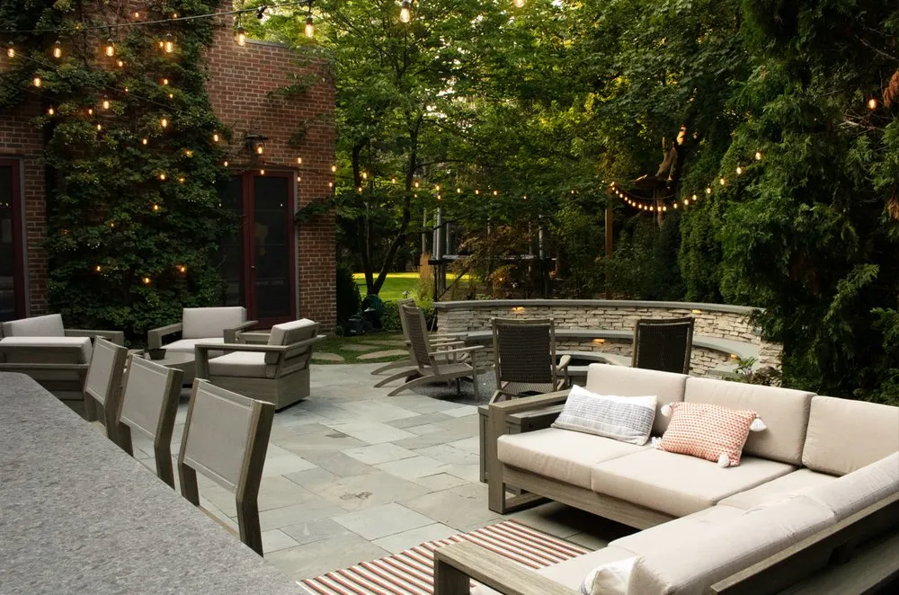 Affordable landscaping services experts serving Hawthorn Woods, IL - Apex Landscaping