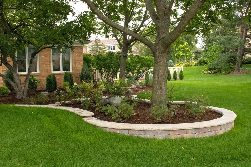 Affordable lawn mowing service in Hawthorn Woods, IL - Apex Landscaping